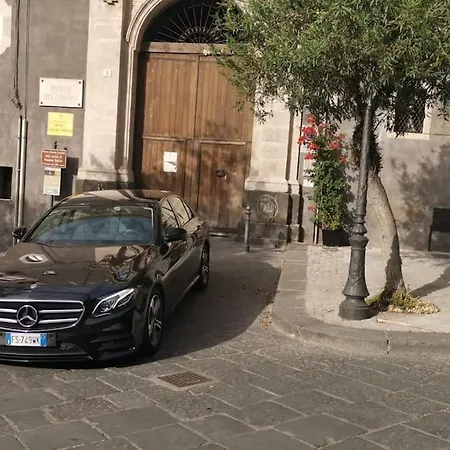 Finestre Sul Teatro - - Parking Included Катанія